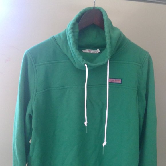 Vineyard Vines Tops - Vineyard Vines Women's funnel Shep Shirt  Sz S